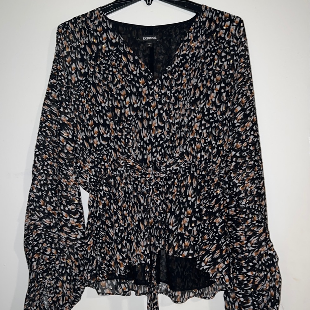 Express blouse size M